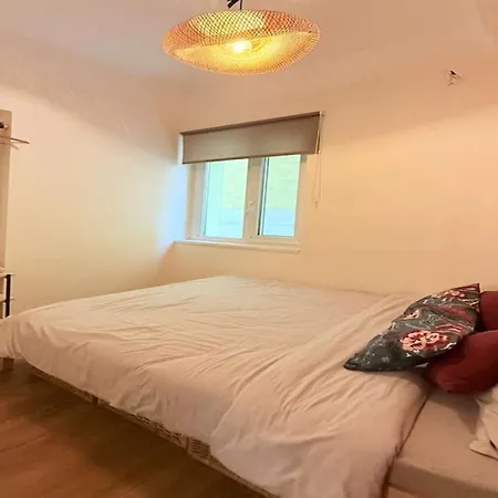 - Absolute Center 1bd Apartment