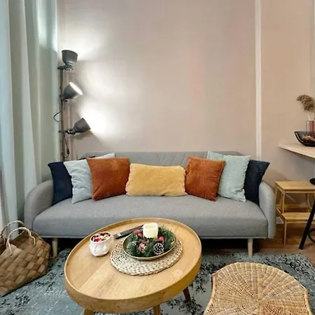 - Absolute Center 1bd Apartment *